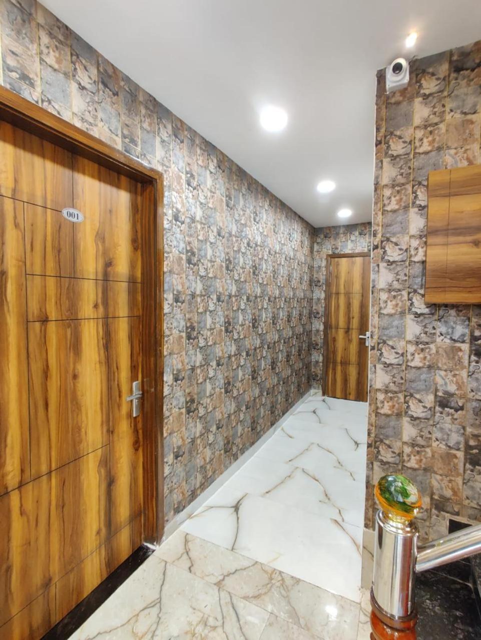 Hotel Gs Amritsar 200 Mtr From Golden Temple Exterior photo