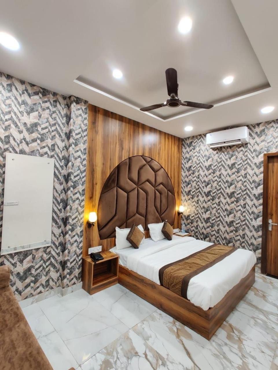 Hotel Gs Amritsar 200 Mtr From Golden Temple Exterior photo