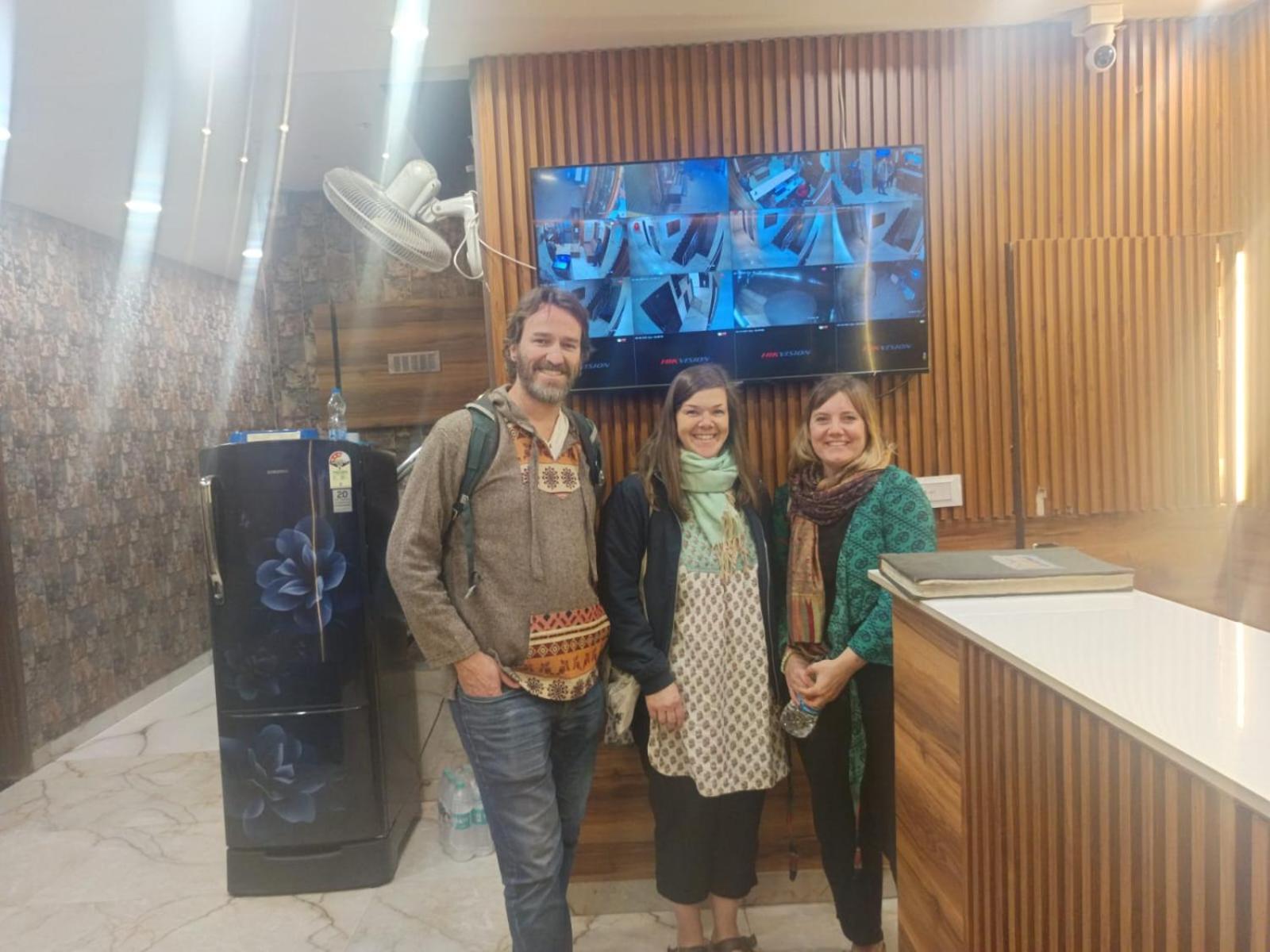 Hotel Gs Amritsar 200 Mtr From Golden Temple Exterior photo